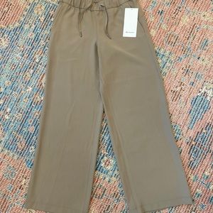 Lululemon On The Fly wide leg pant